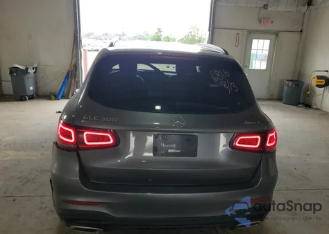 2022 Mercedes-Benz Glc 300 4Matic z USA, uszkodzony, nr VIN W1N0G8EB3NG096816